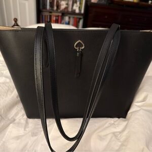 Kate Spade New York WKRU6709 Adel Shoulder Handbag, Small - Black
Preowned